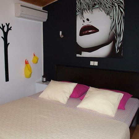 Apartment Duje Makarska Bagian luar foto