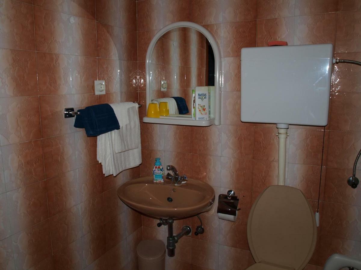 Apartment Duje Makarska Bagian luar foto
