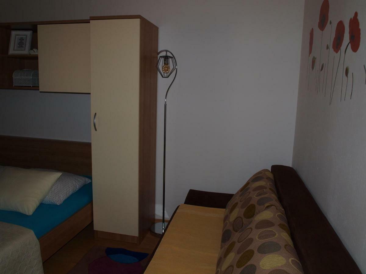 Apartment Duje Makarska Bagian luar foto