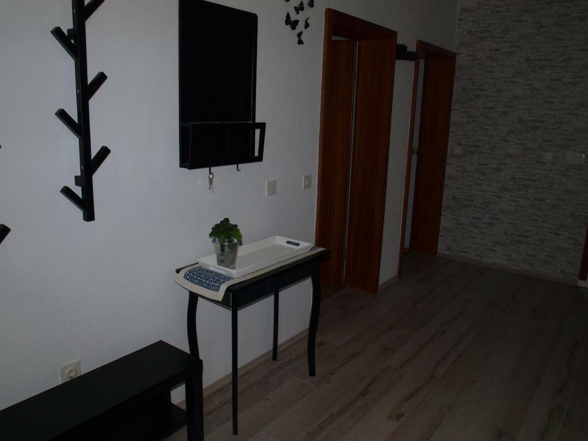 Apartment Duje Makarska Bagian luar foto